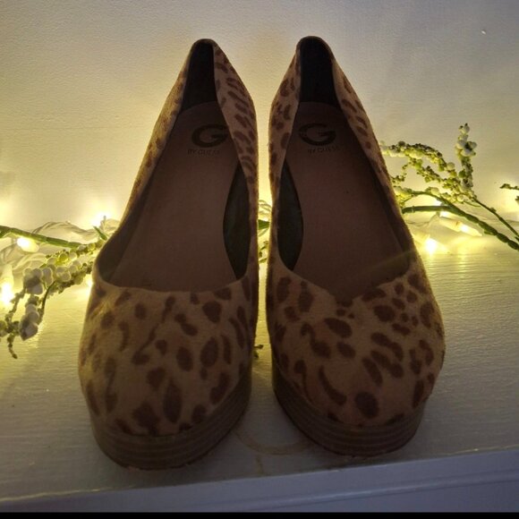 Leopard Platform Heels by Guess sz 10 - Picture 4 of 8